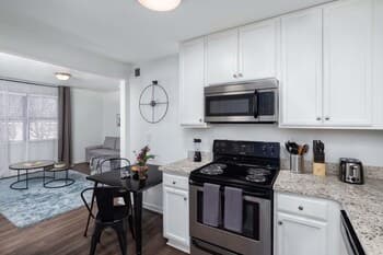 Modern 1BD Near Music Row and Downtown