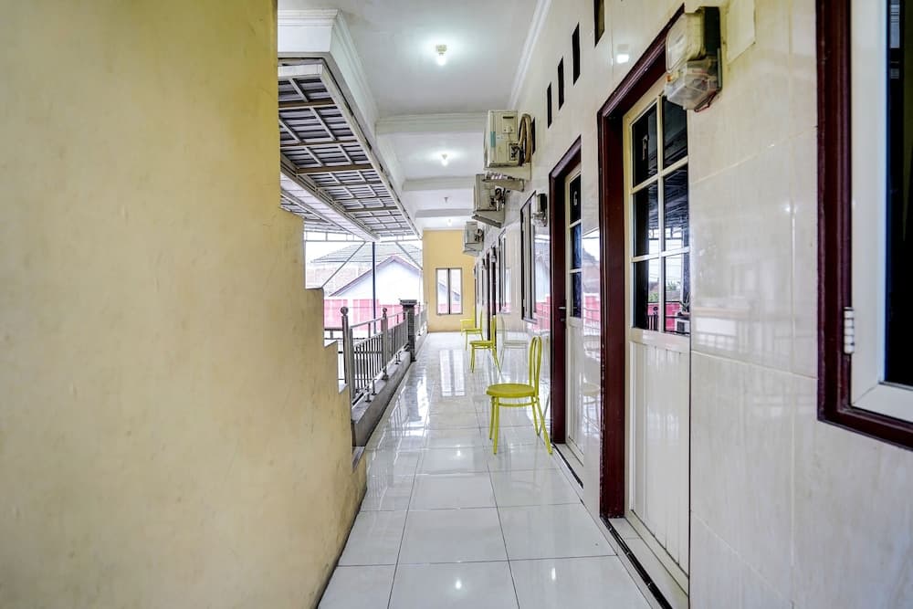 OYO 91795 Kos Jeehel Syariah