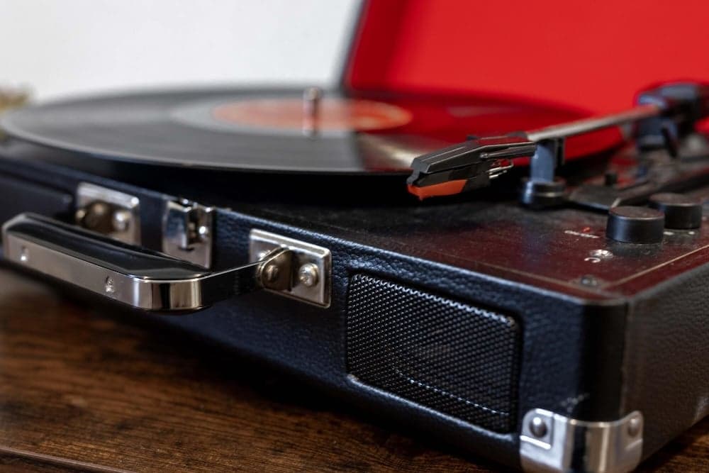 Spacious 2BD Apt Near Music Row