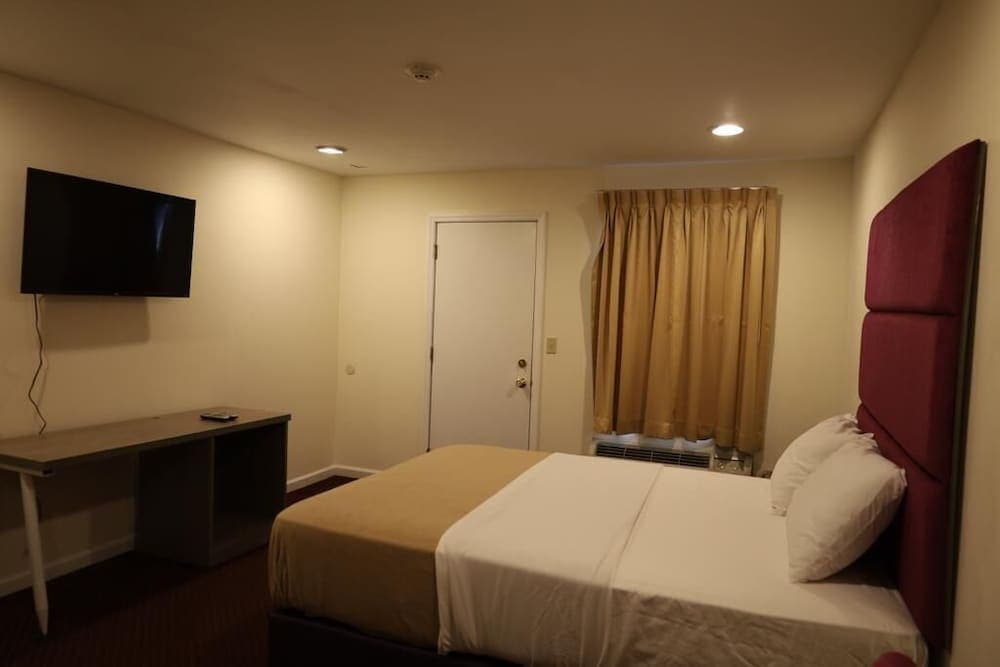 The Hamlet Inn at Warwick