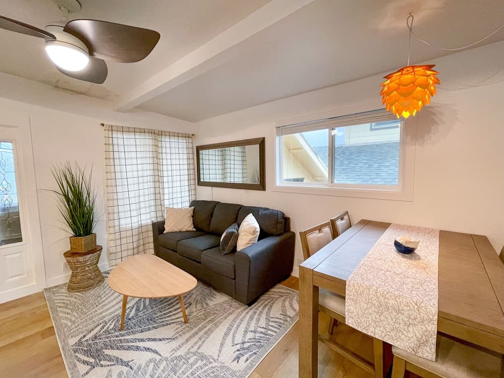 Ocean View with Aloha Sun Deck 1BR