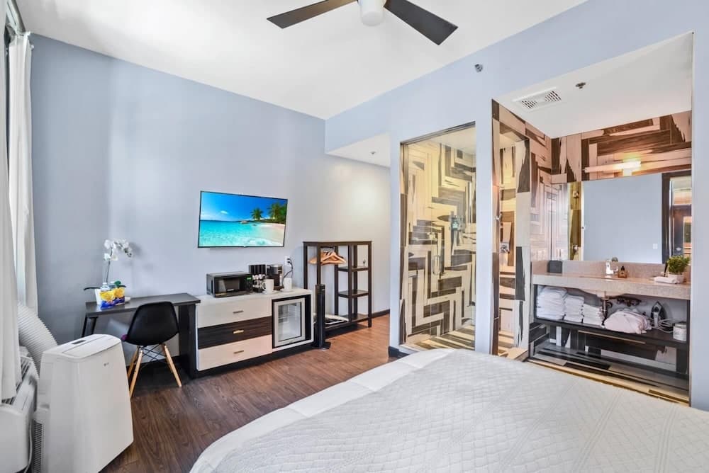 Intimate En Suite Studio