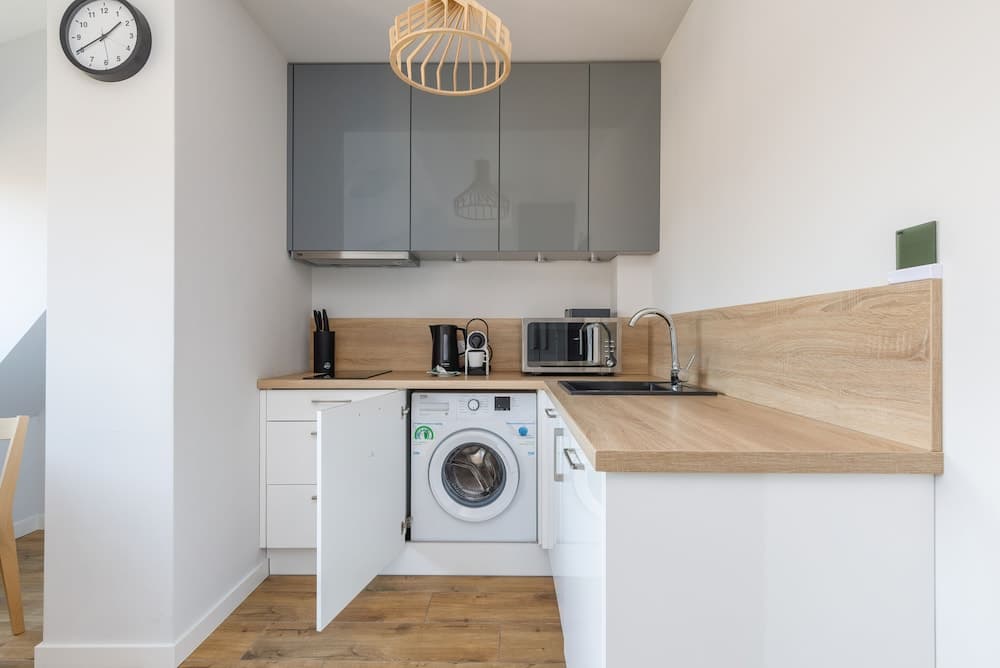 Studio Koło Brzegu by Renters