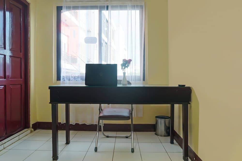 Hotel O Adam Kost SyariahNearWisata Jembatan Barito