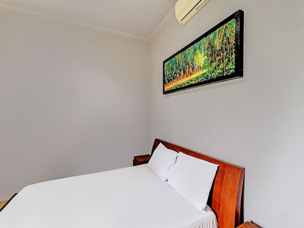 OYO 92203 Tata Guest House