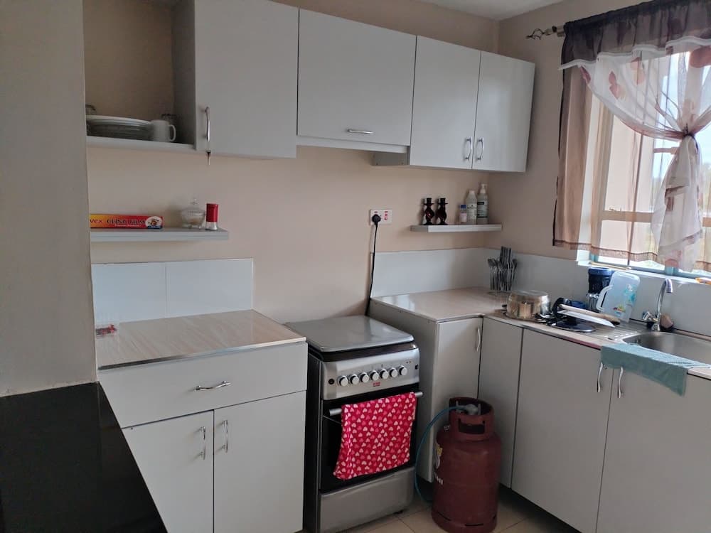 Executive 1&2 Broom Airbnb in Gilgil Nakuru