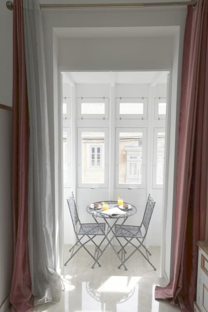 Deluxe Apartment in Di Valentina Guesthouse Apt 2