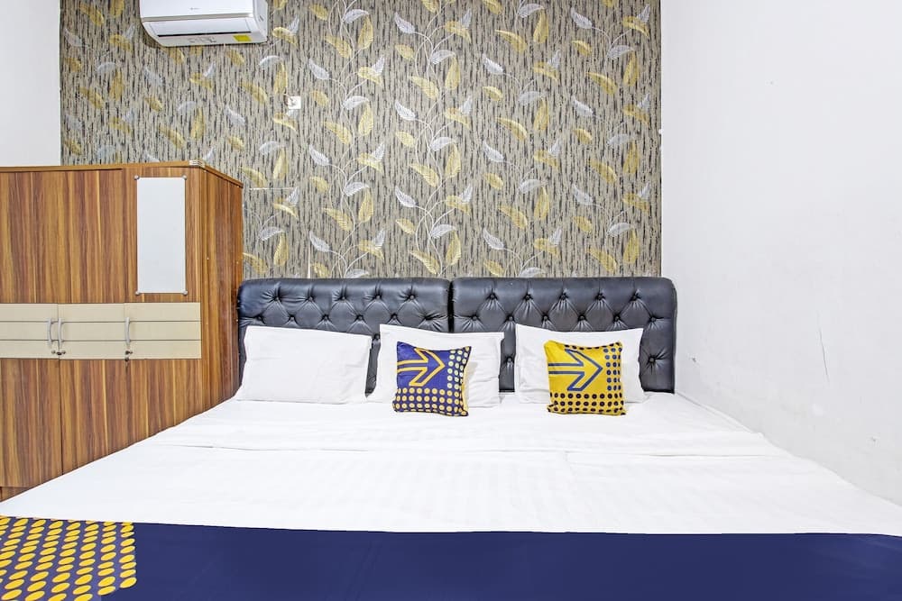 SPOT ON 91521 Mayong Guesthouse