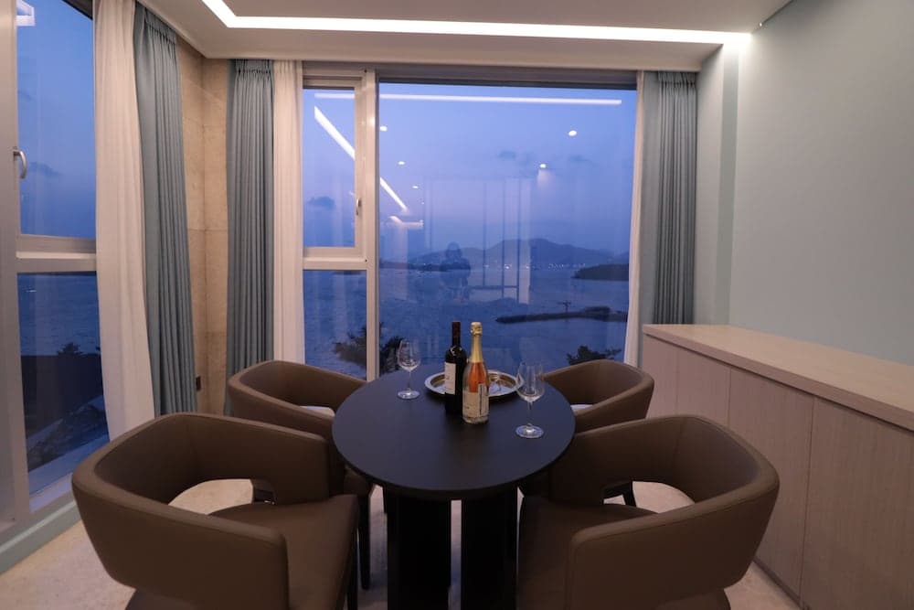 Calacatta Hotel & Resort