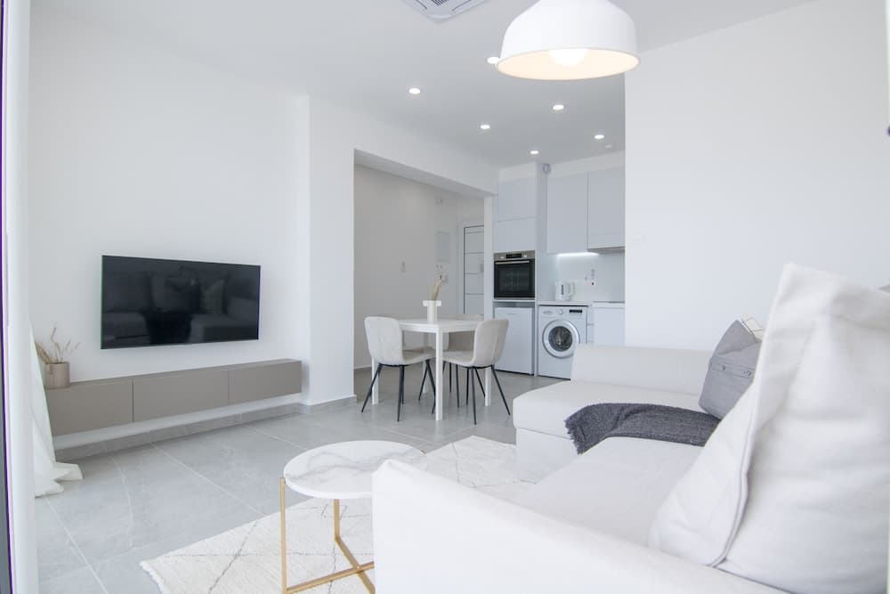 Limnaria 134: Seaview Modern Flat