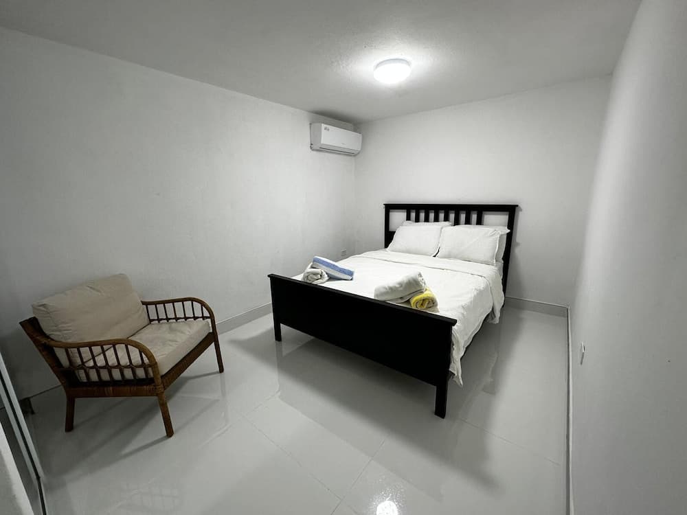 Majestic 2-Bedroom Beachside Suite