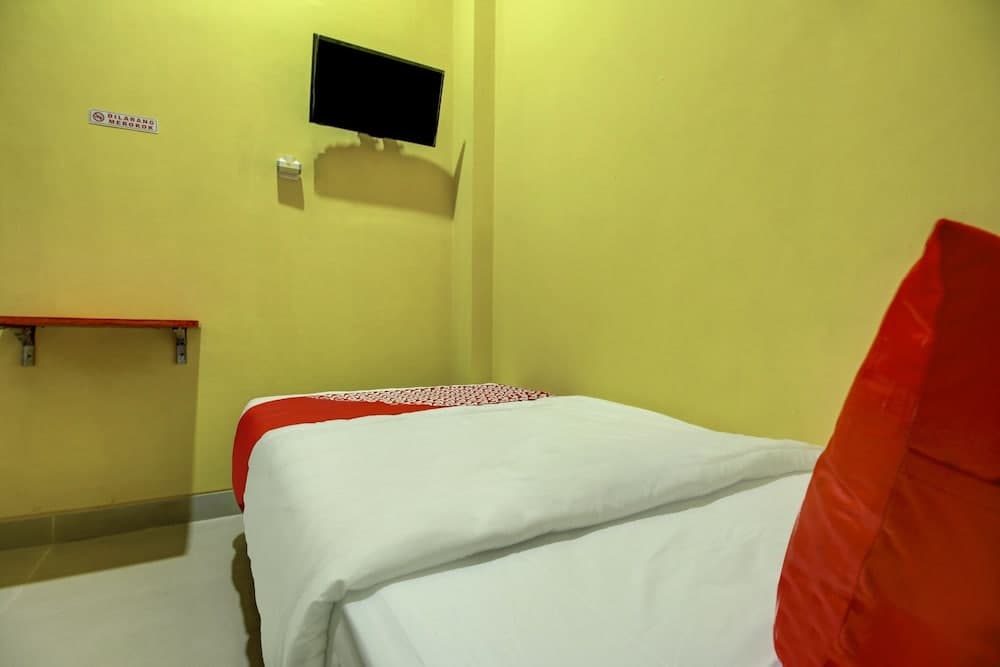 OYO 90224 Palembang Residence