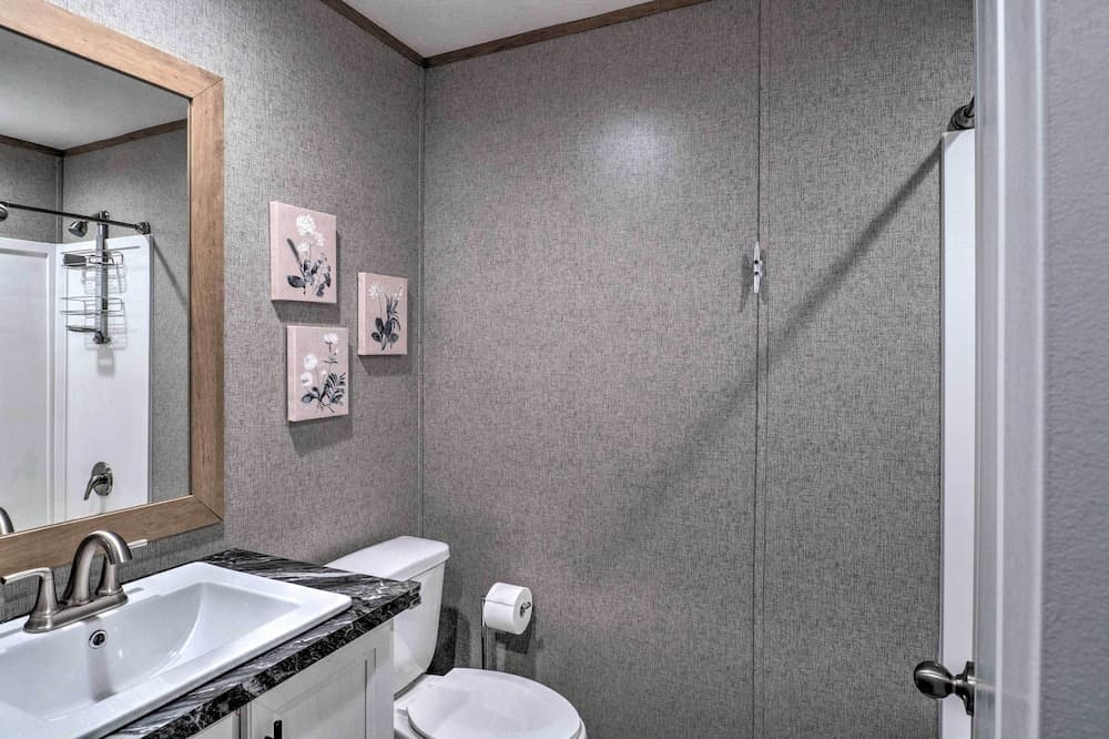 'bayside' Louisiana Vacation Rental w/ Dock!