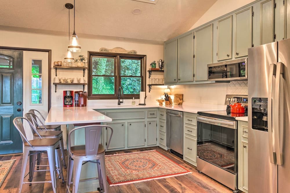 'pisgah Forest Shifting Gears House w/ Views!