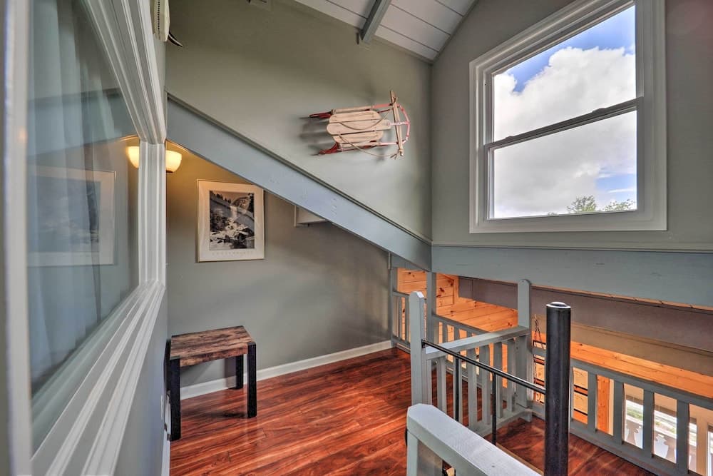 Cozy Condo: Walk to Resort, 9 Mi to Sugar Mountain