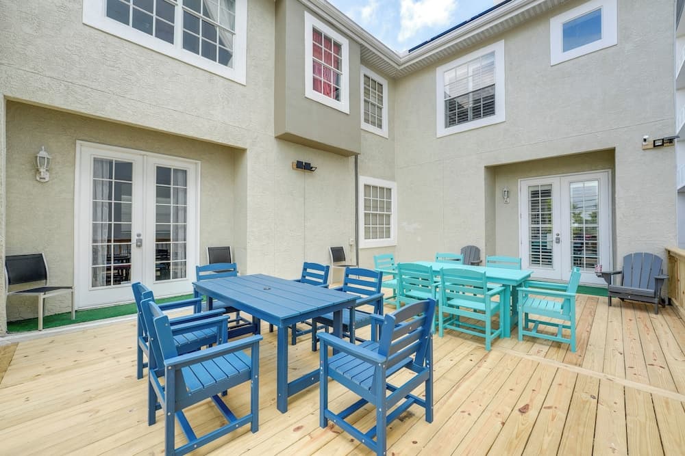 Clearwater Beach Hideaway: Walkable Location!