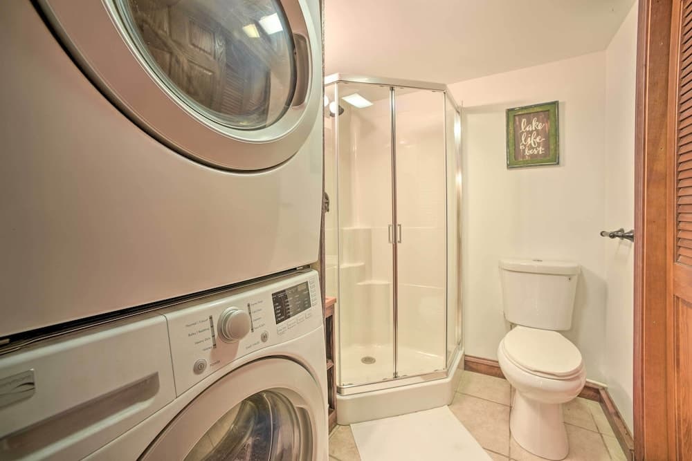 Spacious Wells Oasis w/ Decks on Little Lake!