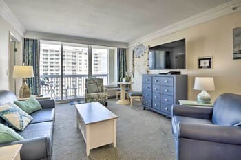 Vacation Vibe Condo: 11th-floor Ocean Views