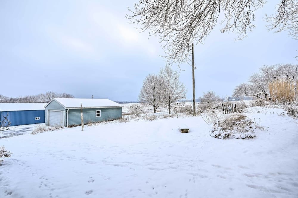 New! Cozy & Quiet Central City Farmhouse