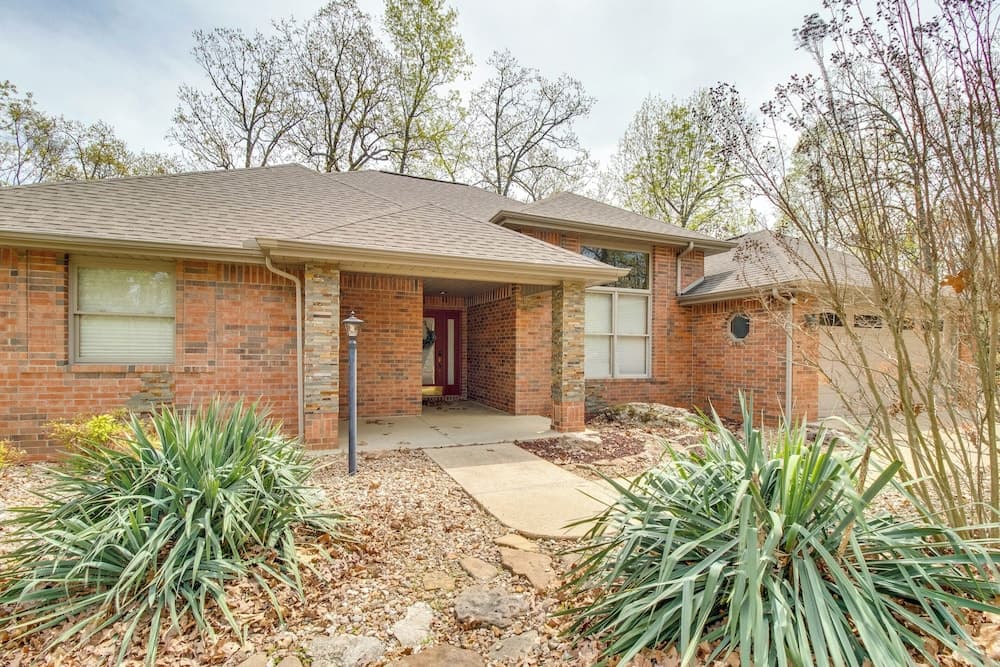 Lake-view Retreat w/ Fire Pit in Mountain Home!