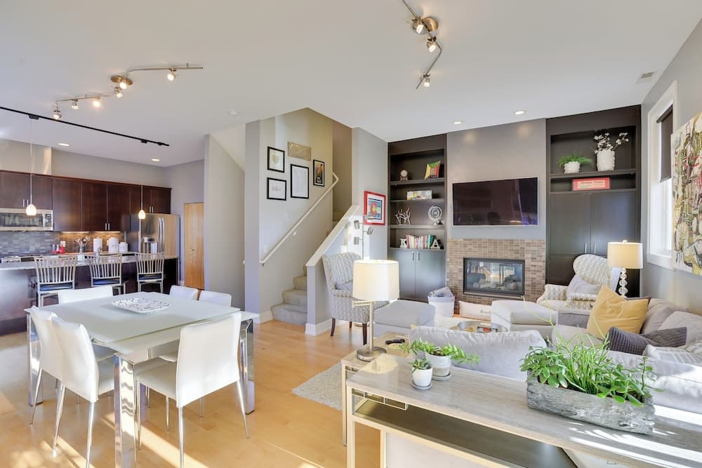 Downtown Condo w/ Rooftop Patio & City Views!