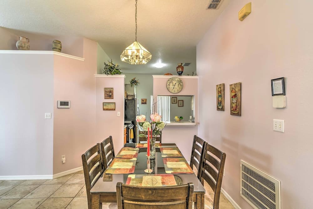 Kissimmee Retreat w/ Pool: Near Disney & Golf!