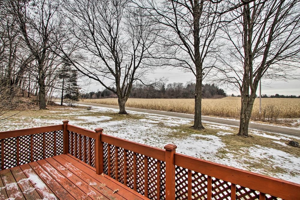 Wisconsin River Valley Farmhouse: Fire Pit & View