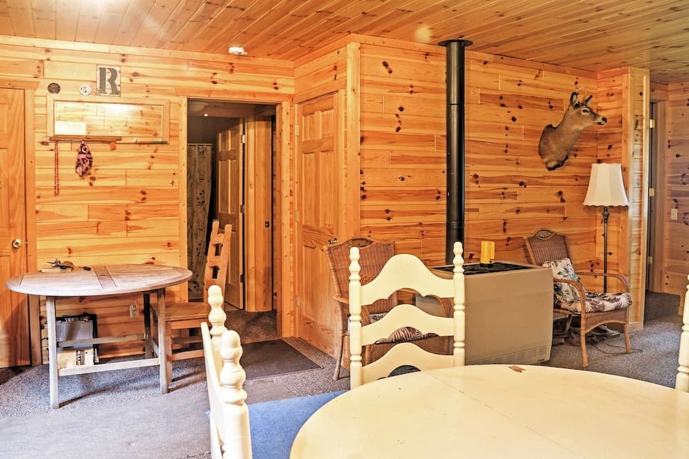 Gould City Lakefront Hideaway w/ Dock & Rowboat!