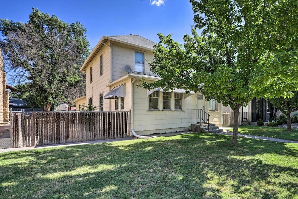 Charming Downtown Fruita Home: Hike & Explore