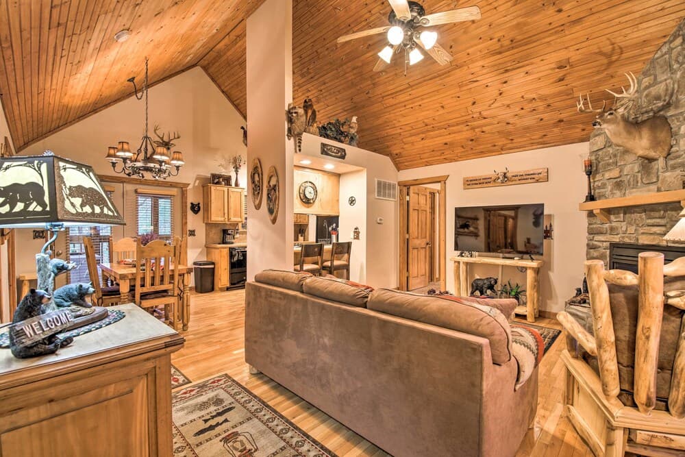 Resort Perks! Woodsy Family Retreat Near SDC