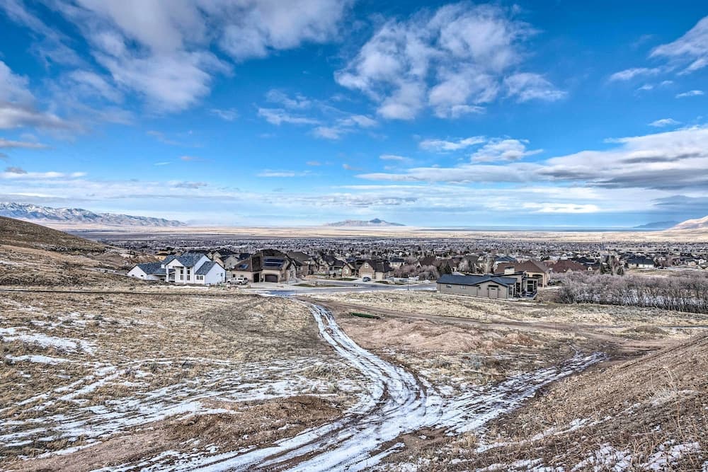 Newly Built Tooele Suite w/ Stunning Views!