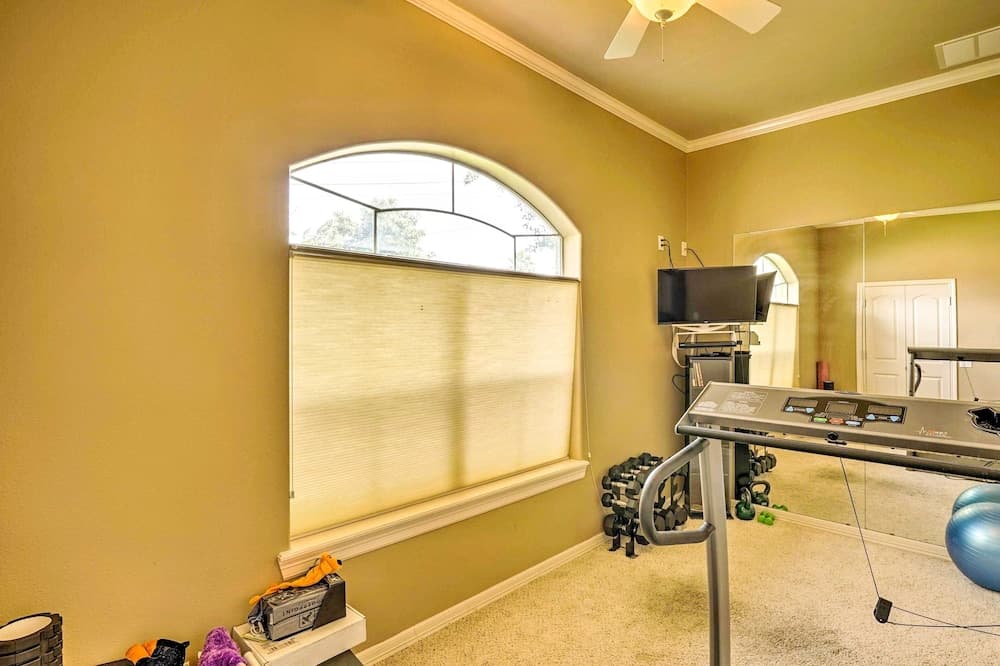 Luxury Del Rio Home w/ Pool & Lake Views!