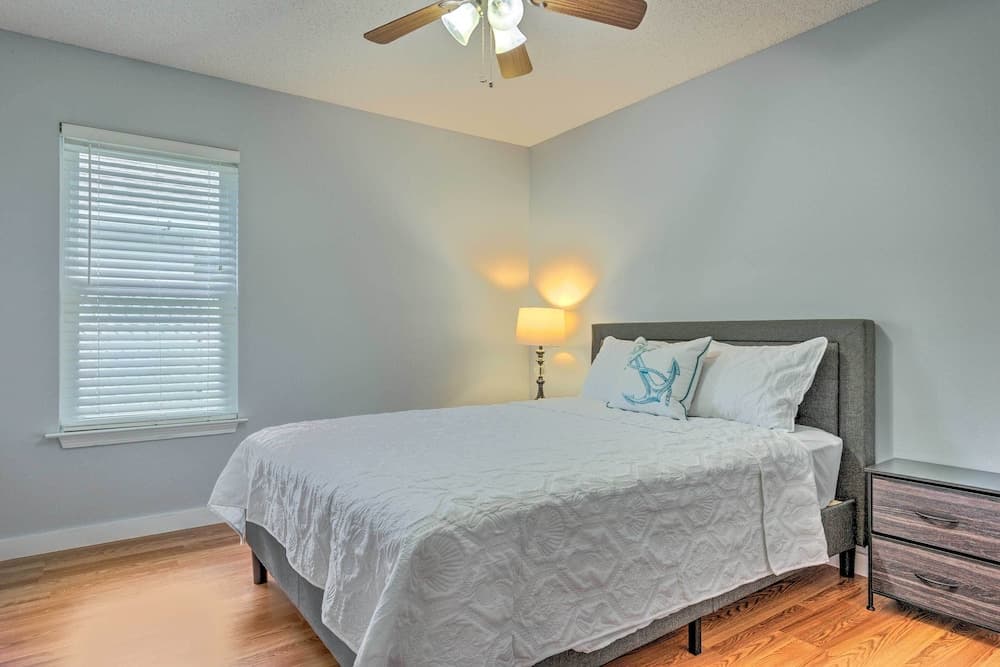 Soothing Gem w/ Backyard, Near Coastal Fun!