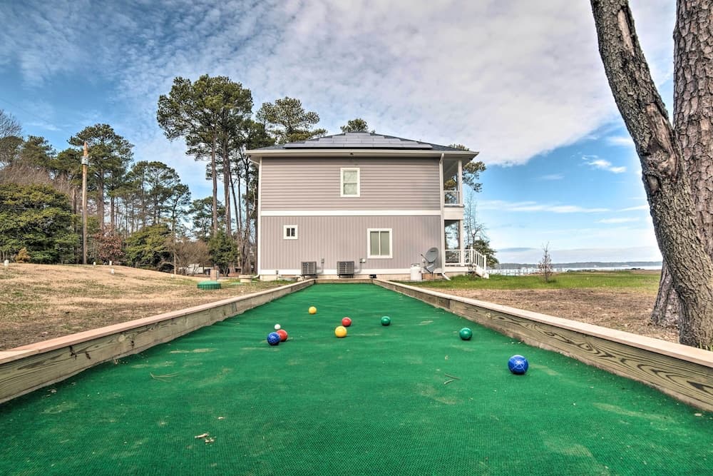 Waterfront Scotland Beach Retreat w/ Private Beach