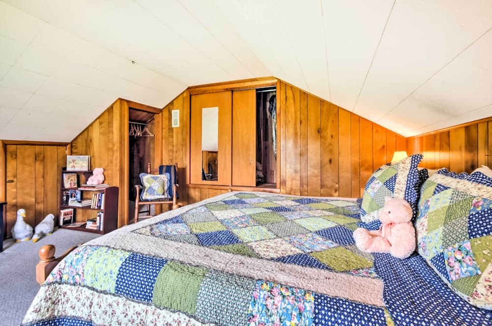 Scenic Canton Home w/ Sunroom - Near Asheville!