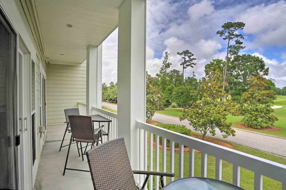 Relax by Pool & Golf: Chic Myrtle Beach Condo