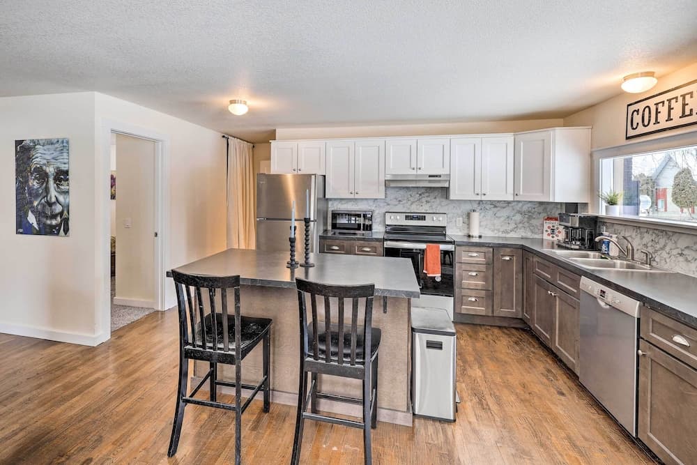 Quaint Albion Duplex w/ Easy River Access!