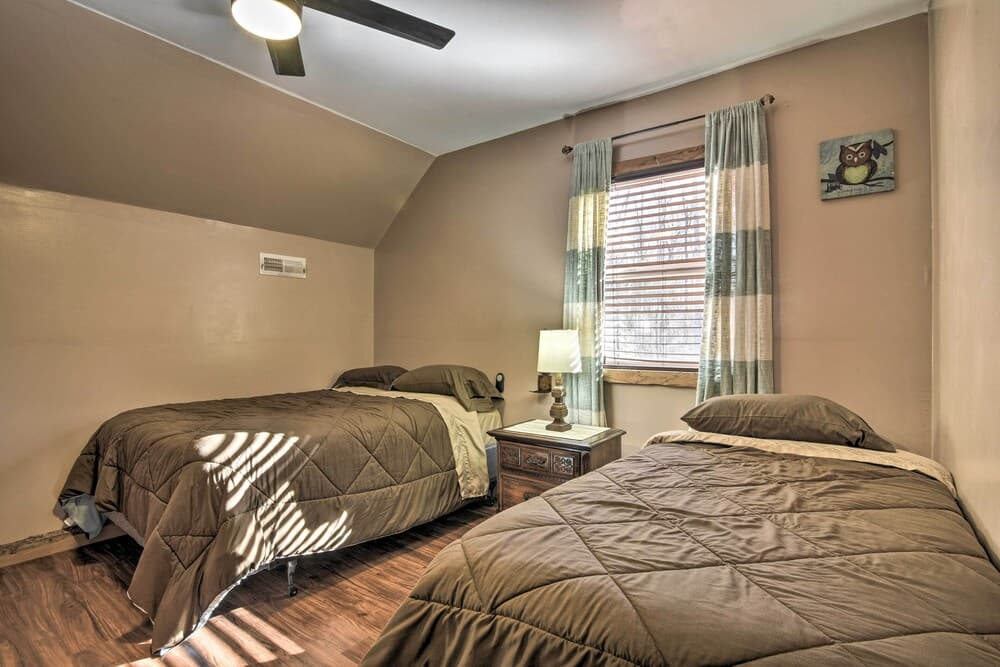 Dock + Boat Slip: Stylish Cabin on Leesville Lake