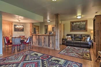 Cozy Whittier Retreat w/ Porch & Mtn Views!