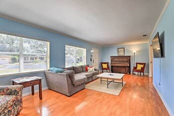 Lakeland Home w/ Large Backyard ~1 Mile From Fsc!