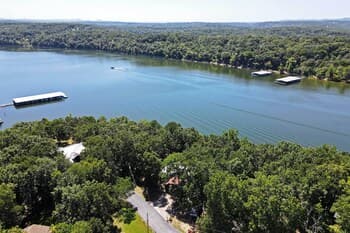 Home w/ Large Deck on Table Rock Lake!