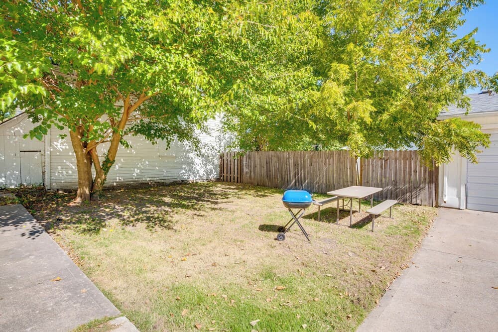 Warrensburg Home, Close to Downtown!