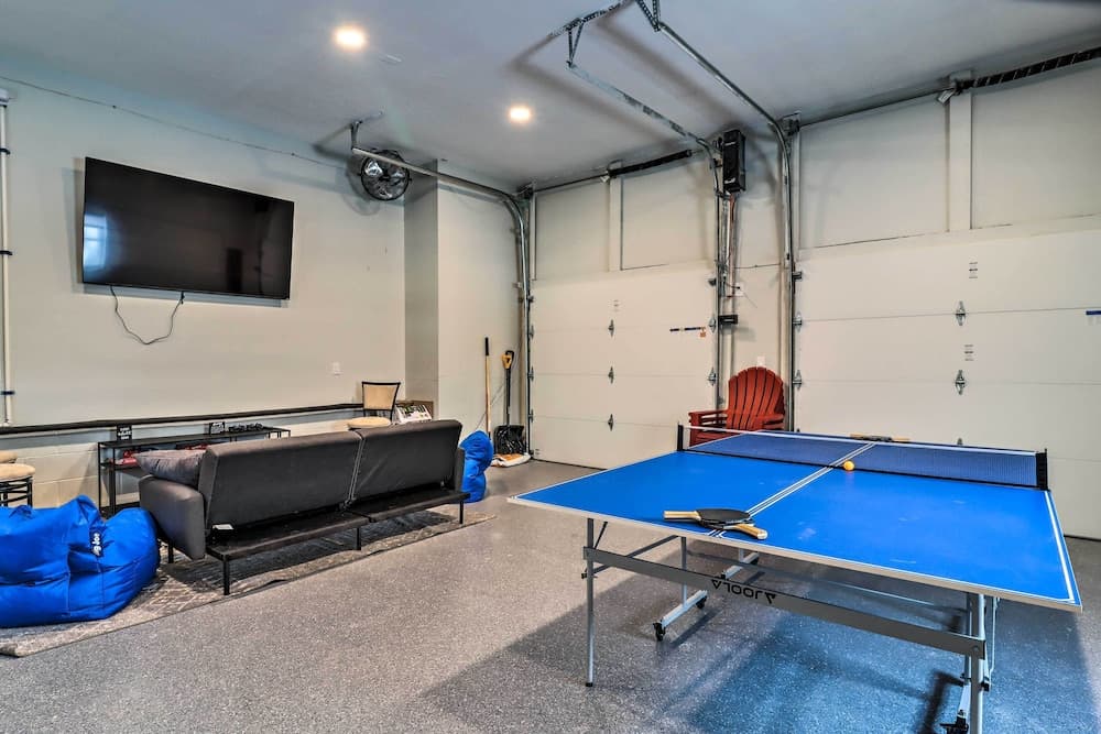 Pet-friendly Long Pond Home w/ Fire Pit!