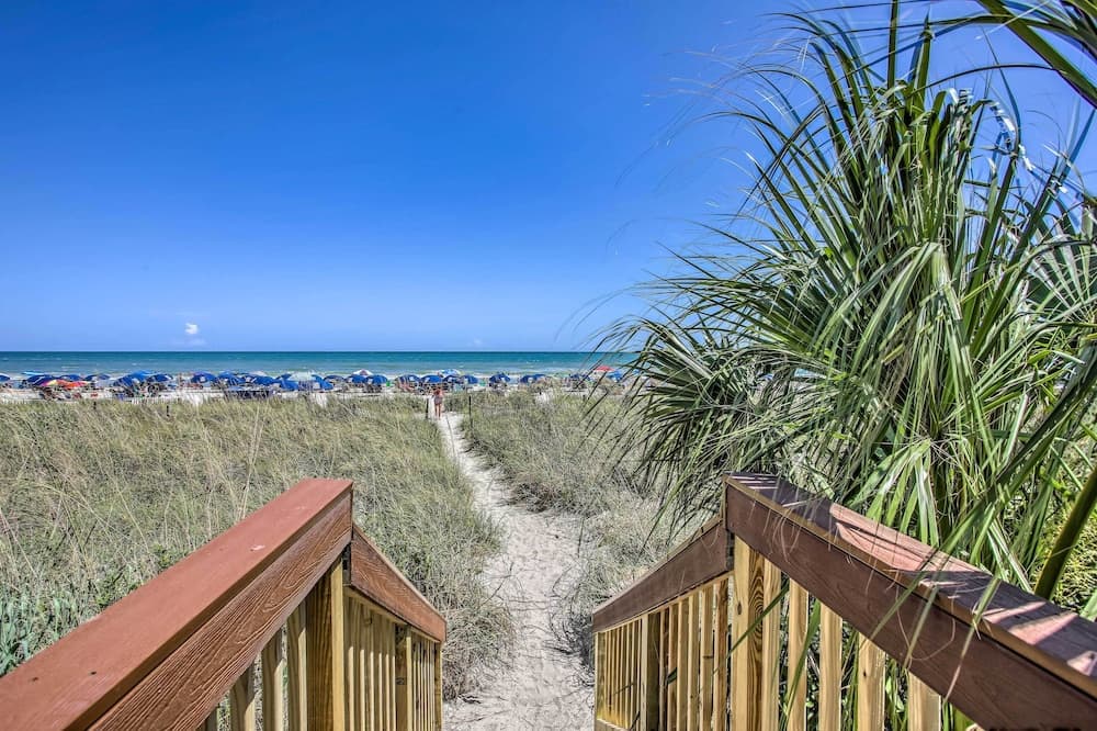 Oceanfront Resort Condo in North Myrtle Beach