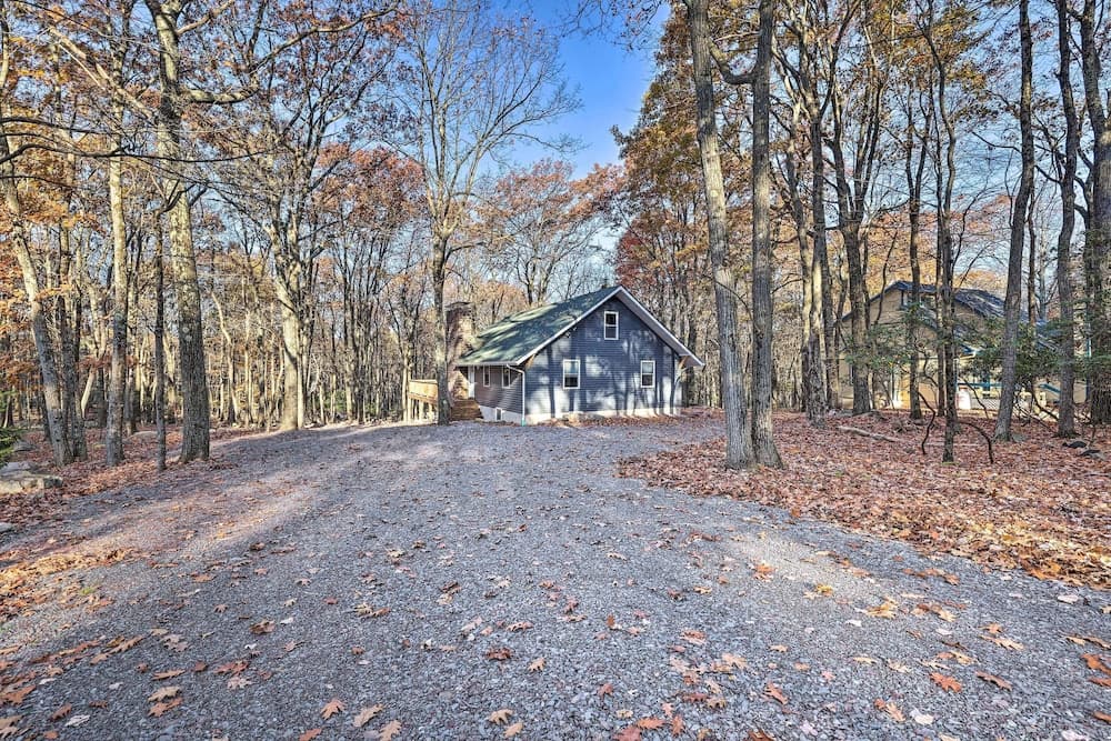 Game Room, Fire Pit & Deck: Spacious Poconos Home!