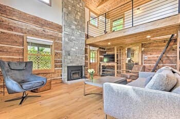 Custom Creekside Cabin 15 Mi From Asheville!