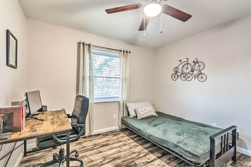 Stylish North Little Rock Home: Newly Updated