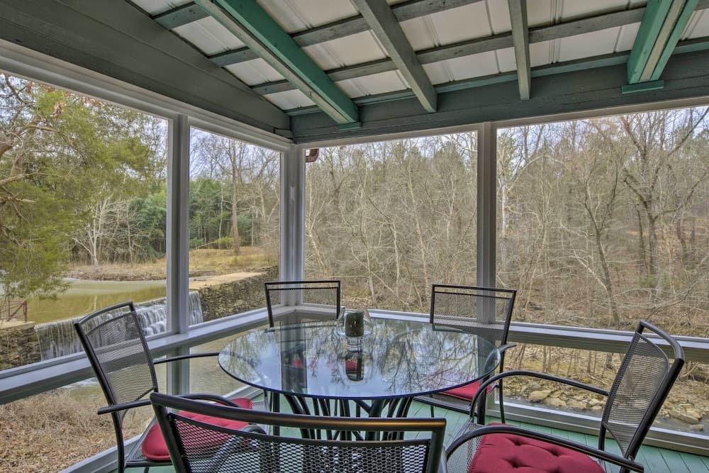 Warm + Peaceful Home w/ Fire Pit on Haw River