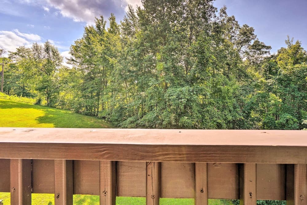 Cozy Gatlinburg Condo ~ 2 Mi to National Park!