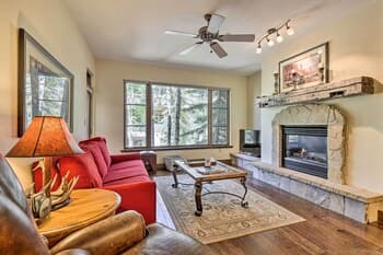 Arrowhead Village Condo: Grill, Walk to Lift!